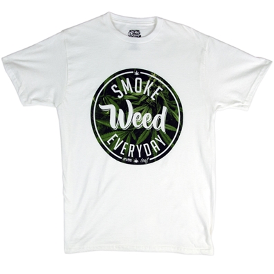 Smoke Weed Everyday Men’s T-Shirt by SevenLeaf.com